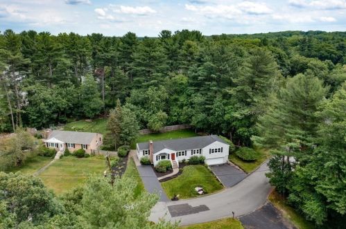 14 Harvard Ave, Burlington MA  01803-1336 exterior