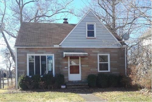 8240 Grand Division Ave, Cleveland, OH 44125-1249