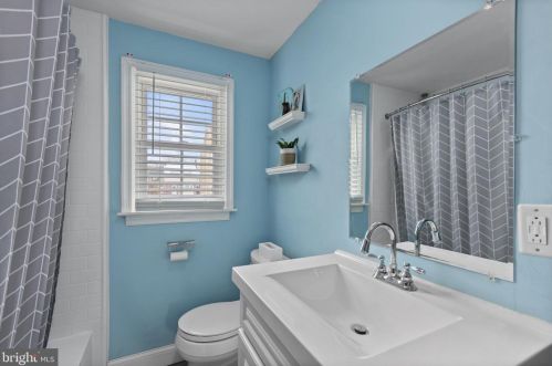 414 Morgan Ave, West Deptford NJ 08096-2818 exterior