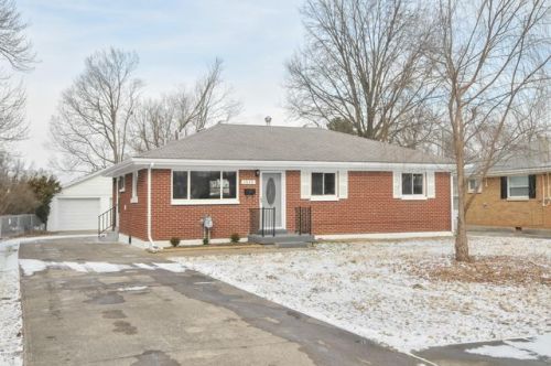 1535 Anna Ln, Louisville KY  40216-4069 exterior