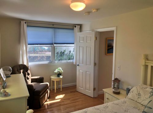 25 Locust Rd, Eastham MA 02642-2454 exterior