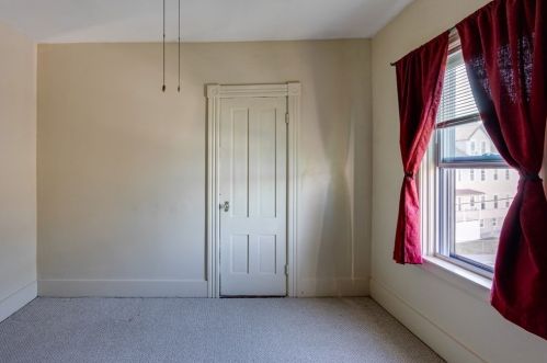 3 Carlstad St, Worcester MA 01607-1508 exterior