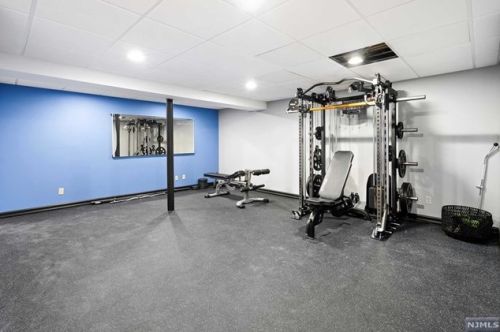 20 Southfield Dr, Wantage NJ  07461-3036 exterior