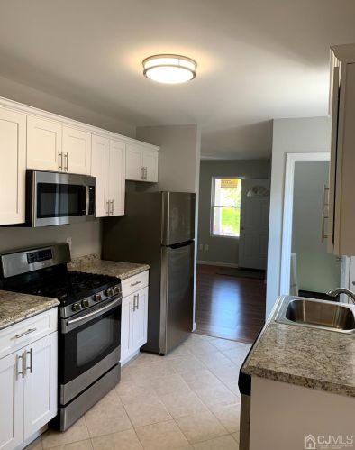 30 Emerson St, Carteret NJ  07008-2522 exterior