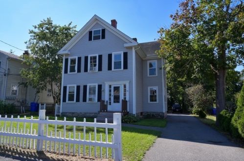 36 Pne St, Taunton MA 02780-3006 exterior