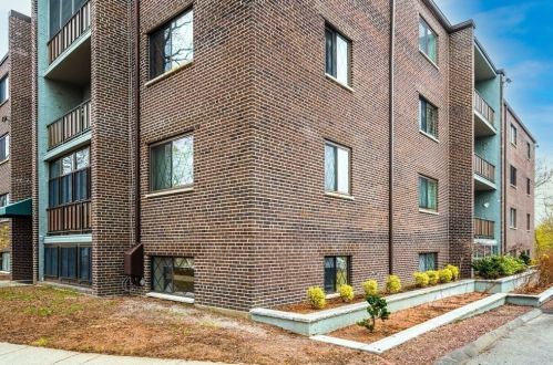 62 South St, Quincy MA 02169-6853 exterior