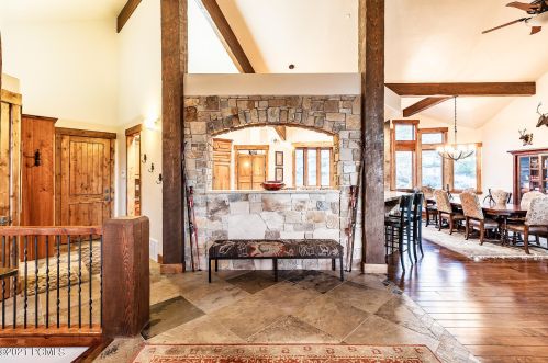 3382 Westview Trl, Park City UT 84098-6342 exterior