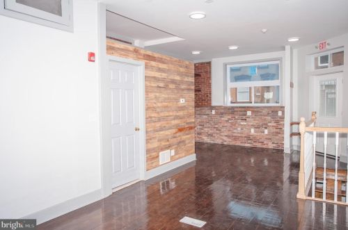 1815 20 St, Philadelphia PA 19145-2048 exterior