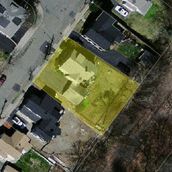 36 Chandler Pl, Newton MA  02464-1402 aerial view