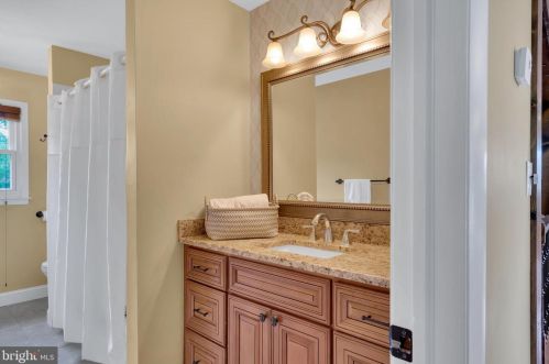 85 Colleen Cir, Trenton NJ 08638-1724 exterior