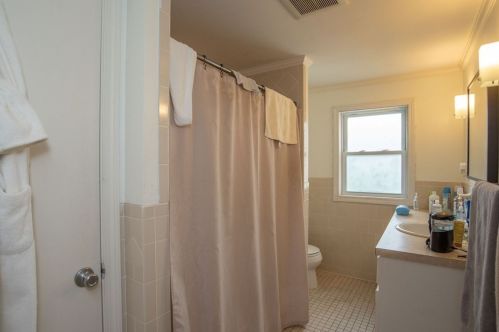 94 Langley St, Fall River MA 02720-4004 exterior