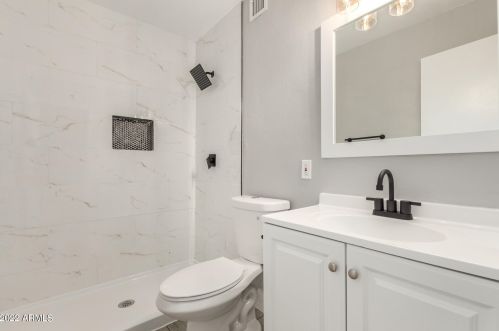 5227 47 St, Phoenix AZ 85040-4159 exterior