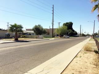 3637 Oak St, Phoenix, AZ 85008-2256