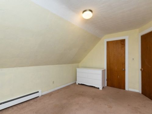 27 Barry St, Quincy MA 02169-1603 exterior