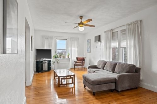 170 Bellingham St, Chelsea MA 02150-3315 exterior