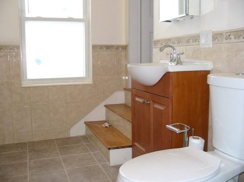 339 Waltham St, Newton MA 02465-1730 exterior