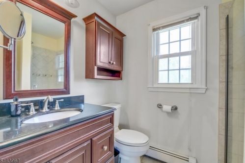 4 Pheasant Ln, Milford NJ  08848-1554 exterior