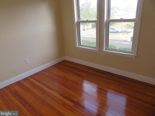 400 Mantua Ave, West Deptford NJ 08066-1278 exterior