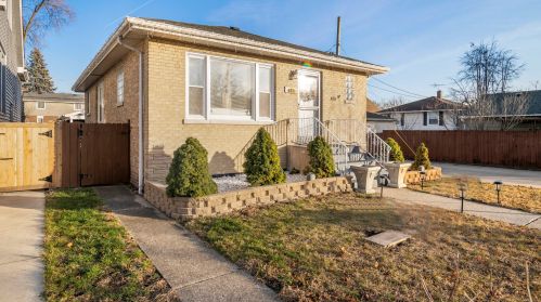 4231 Maple Ave, Forest View, IL 60402-4242