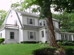 16 Crehore Dr, Newton, MA 02462-1109