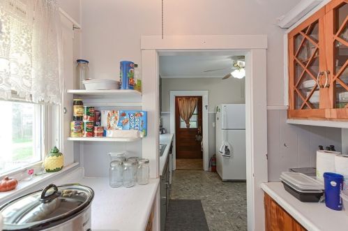 49 Reed Ave, Everett MA 02149-3940 exterior