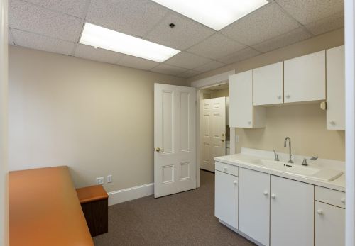 78 Main St, Falmouth MA 02540-3129 exterior