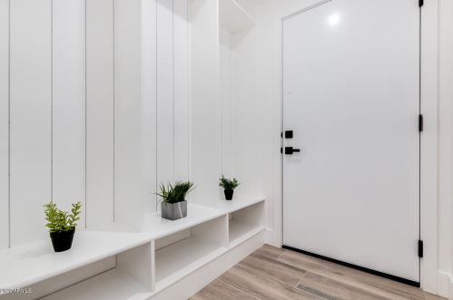 6320 4 Pl, Phoenix AZ 85012-1105 exterior