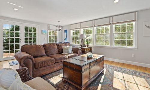 24 Bradley Wood Dr, Hingham MA 02043-1731 exterior