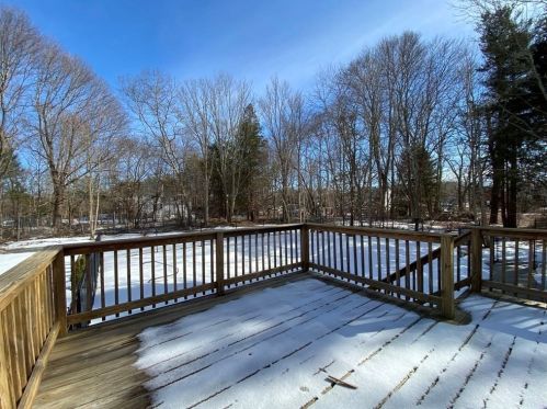 332 East St, West Bridgewater MA  02379-1808 exterior