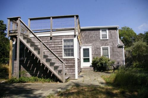 4 Bayberry Ln, Eastham MA  02642-2351 exterior