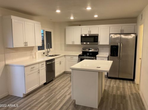 2915 Fairmount Ave, Phoenix AZ  85016-6957 exterior