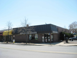 2102 Commonwealth Ave, Newton, MA 02466-1911