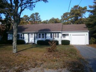 13 Huckleberry Path, Harwich MA  02645-2101 exterior