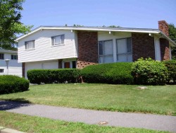 61 Esty Farm Rd, Newton, MA 02459-3605