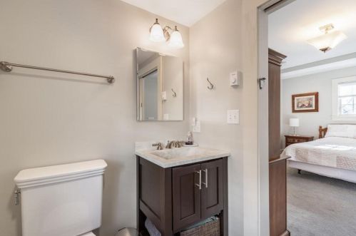 28 Hale St, Beverly MA 01915-2027 exterior