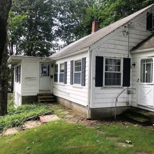 78 Plymouth St, Whitman, MA 02382-1623