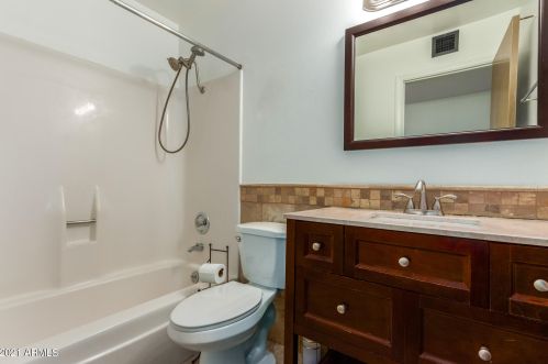 11022 35 Dr, Phoenix AZ 85053-7613 exterior