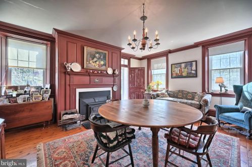 385 Springview Rd, Carlisle PA 17015-7411 exterior