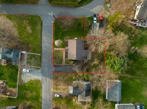 35 Fairview Ave, Milford, NJ 08848-1006