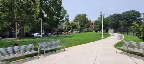 1149 Gerritt St, Philadelphia, PA 19147-5603