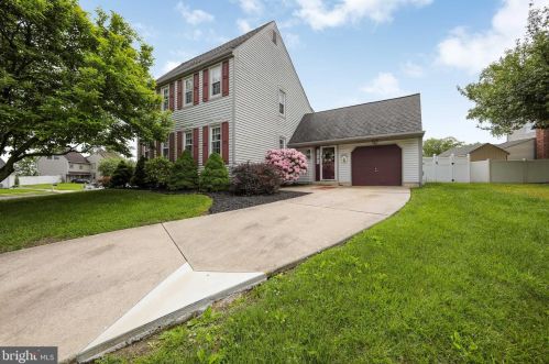 27 Rygate Ave, West Deptford NJ 08096-4218 exterior