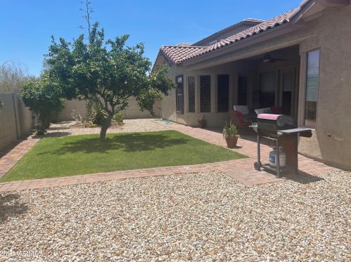 2209 Eagle Feather Rd, Phoenix, AZ 85085-5029