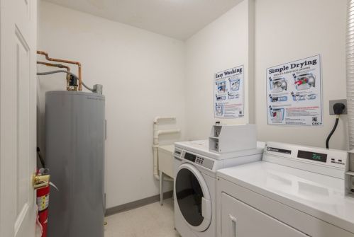 68 Temple St, Whitman MA 02382-1339 exterior