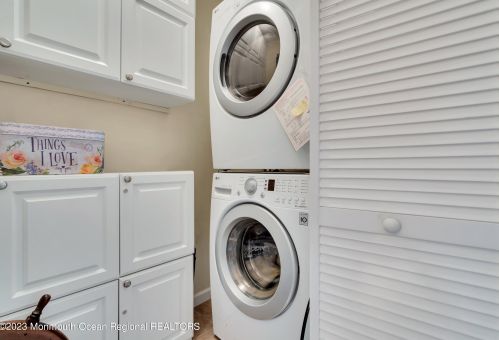 80 Boxwood Ter, Tinton Falls NJ 07701-6704 exterior