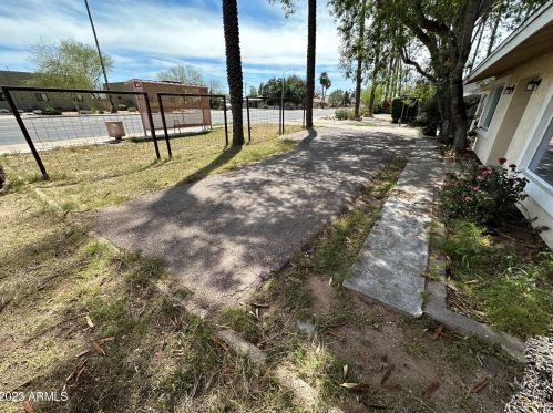 4440 44th St, Phoenix AZ  85018-4245 exterior