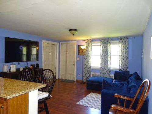 11 Rhodes Cir, Hingham MA 02043-1529 exterior