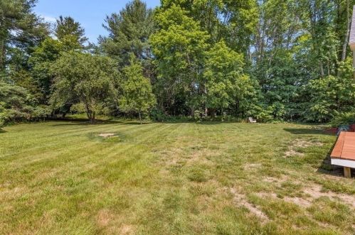 4 Pinegrove Rd, Hingham MA 02043-3923 exterior