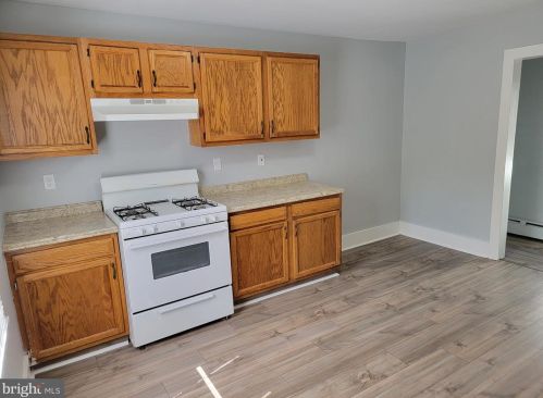 22 Barber Ave, West Deptford NJ  08096-2414 exterior