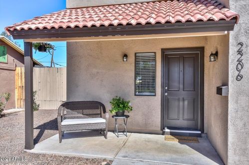 2206 Cambridge Ave, Phoenix AZ 85006-1415 exterior
