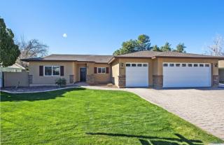 3016 47th Pl, Phoenix, AZ 85018-7745